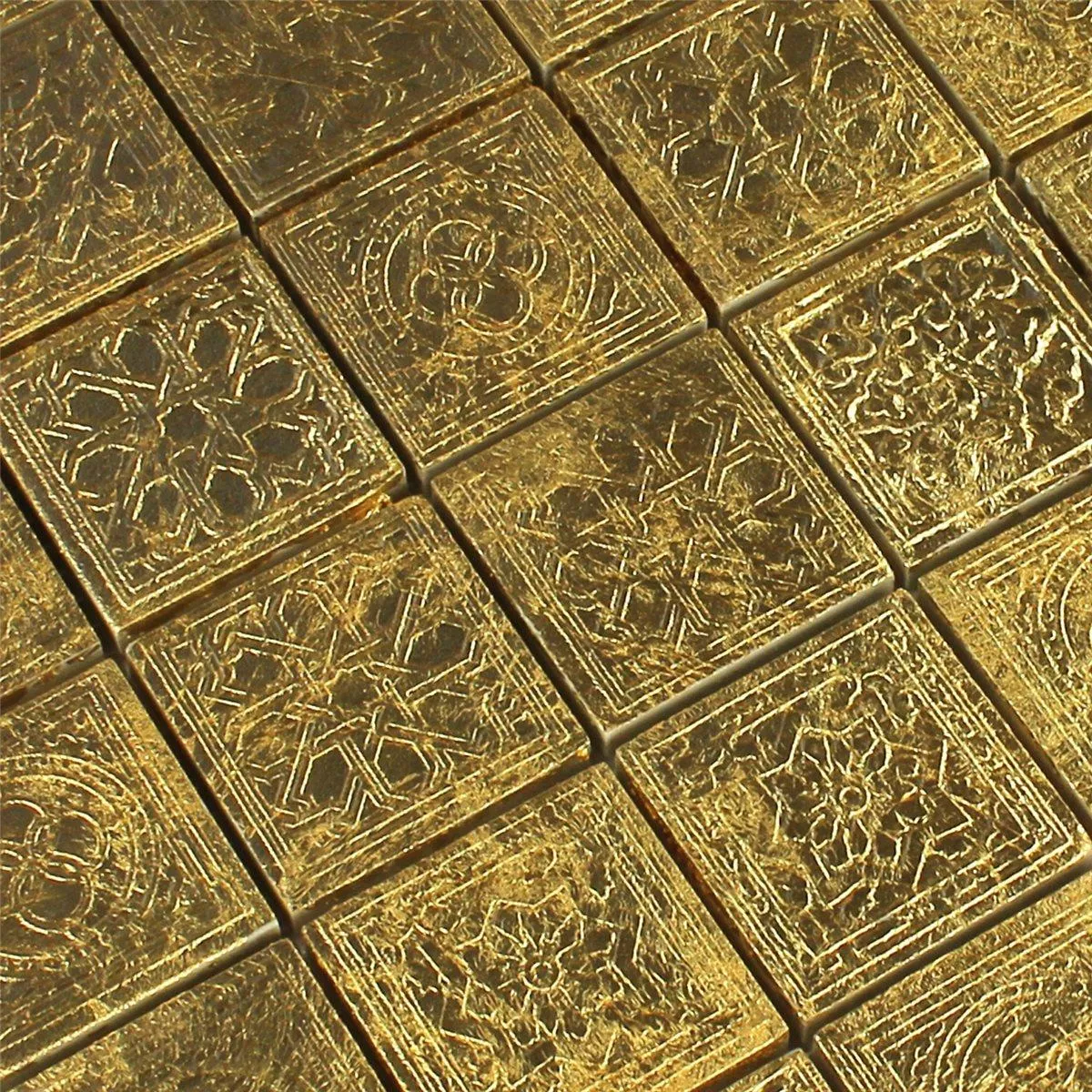 Muster von Mosaikfliesen Keramik Gold 