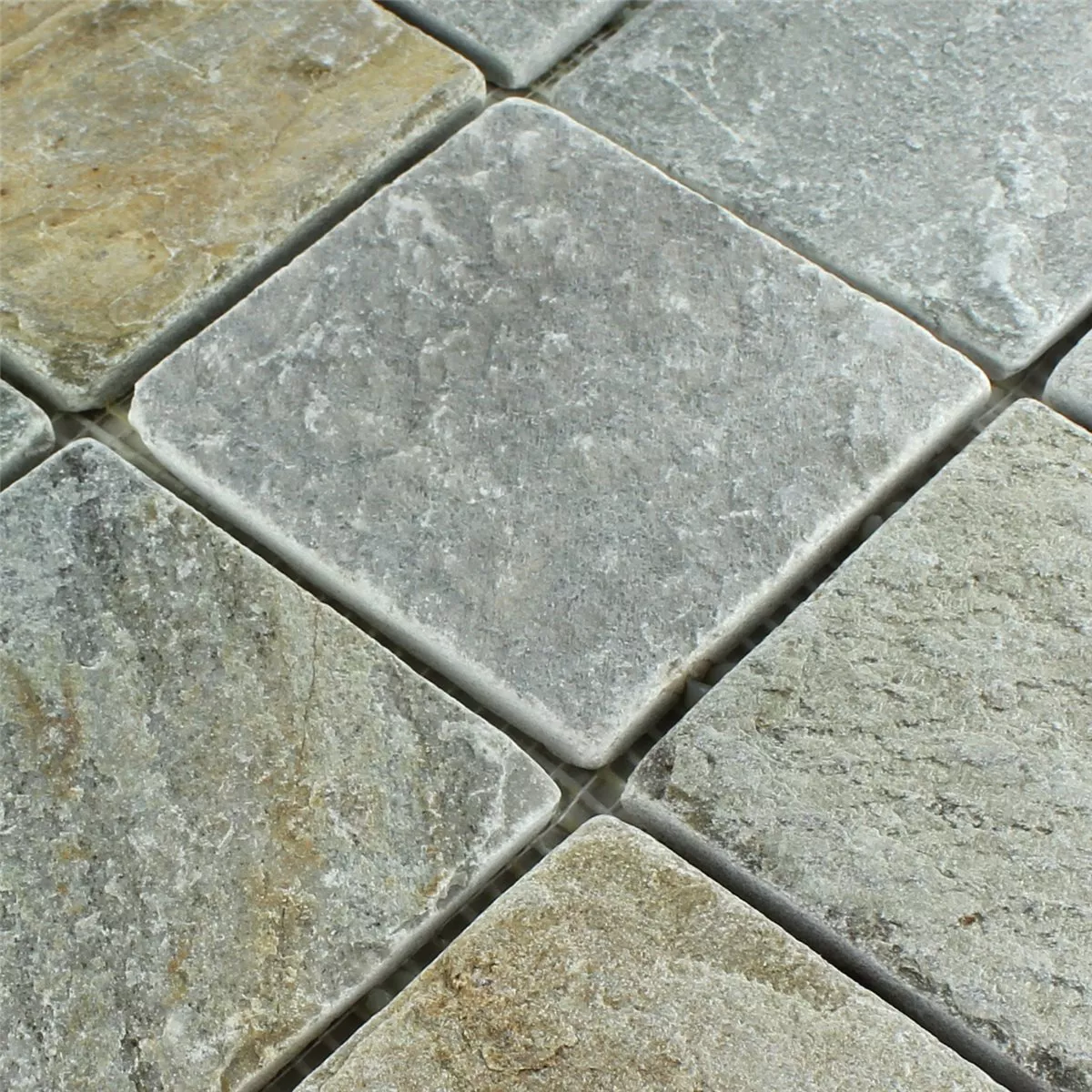 Muster von Mosaikfliesen Quarzit Beige Grau 