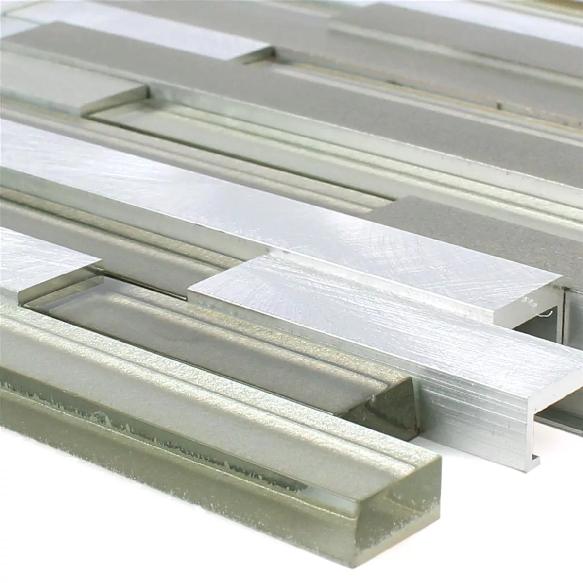 Prov Mosaik Glas Metall Margariti Brun Silver