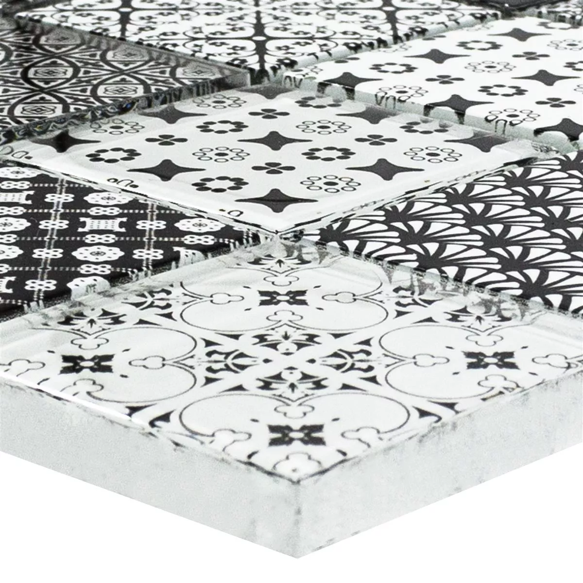 Glasmosaik Plattor Ornamento Svart Vit Glasmosaik Plattor Ornamento Svart Vit
