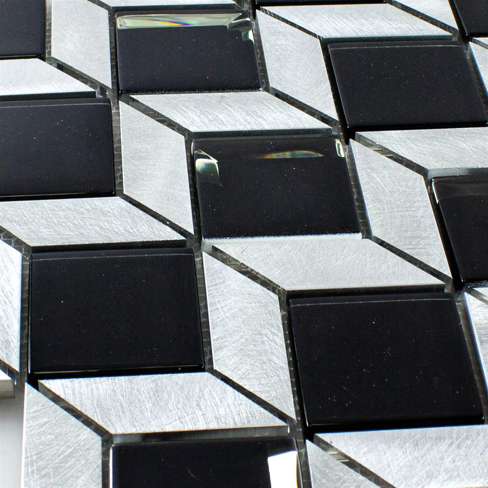 Muster von Glas Metall Mosaikfliesen Tanja Schwarz Silber Würfel